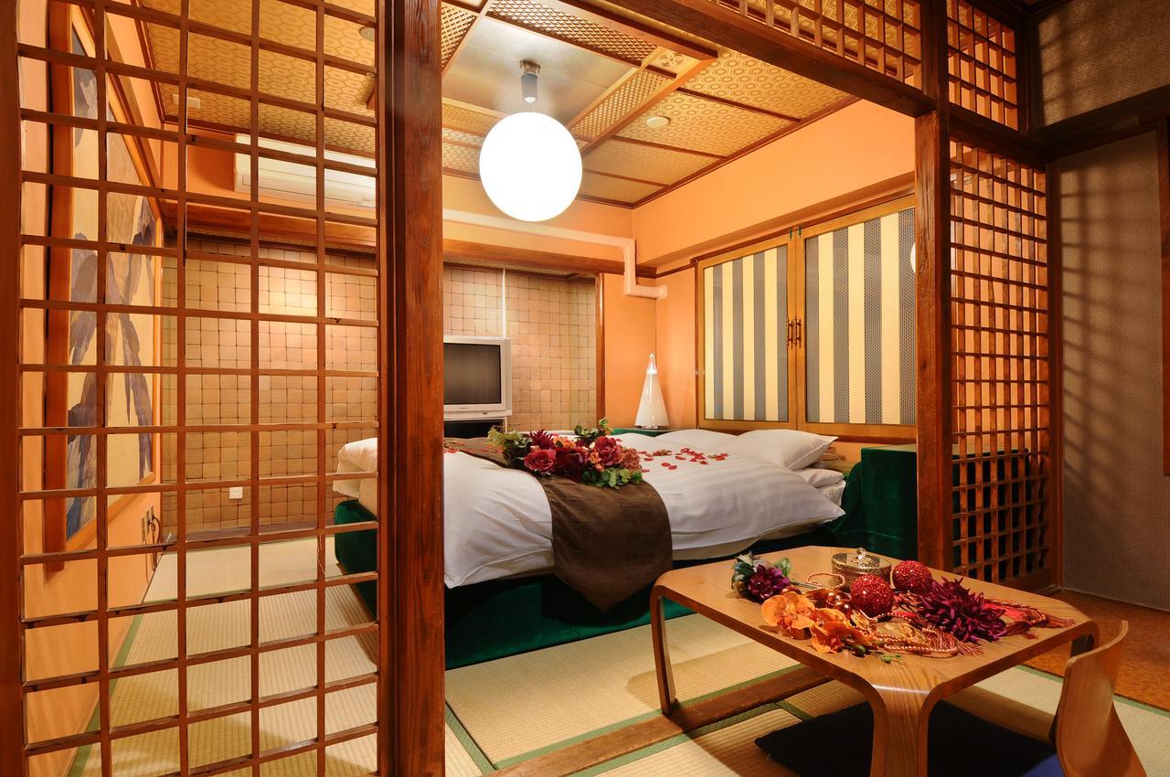 Namba Alpha (Adults Only) Hotel Osaka Exterior foto